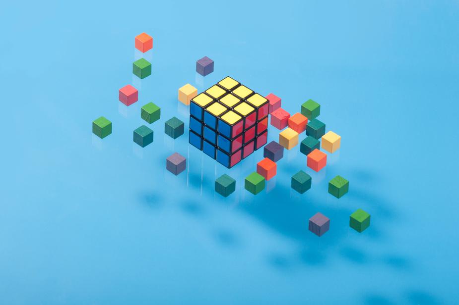 http://scottvinkle.me/cdn/shop/articles/floating-cubes-on-blue.jpg?v=1605414500